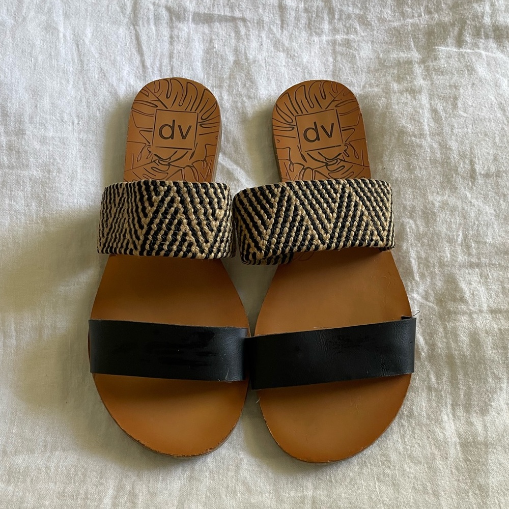 Dolce Vita sandals . 8.5
